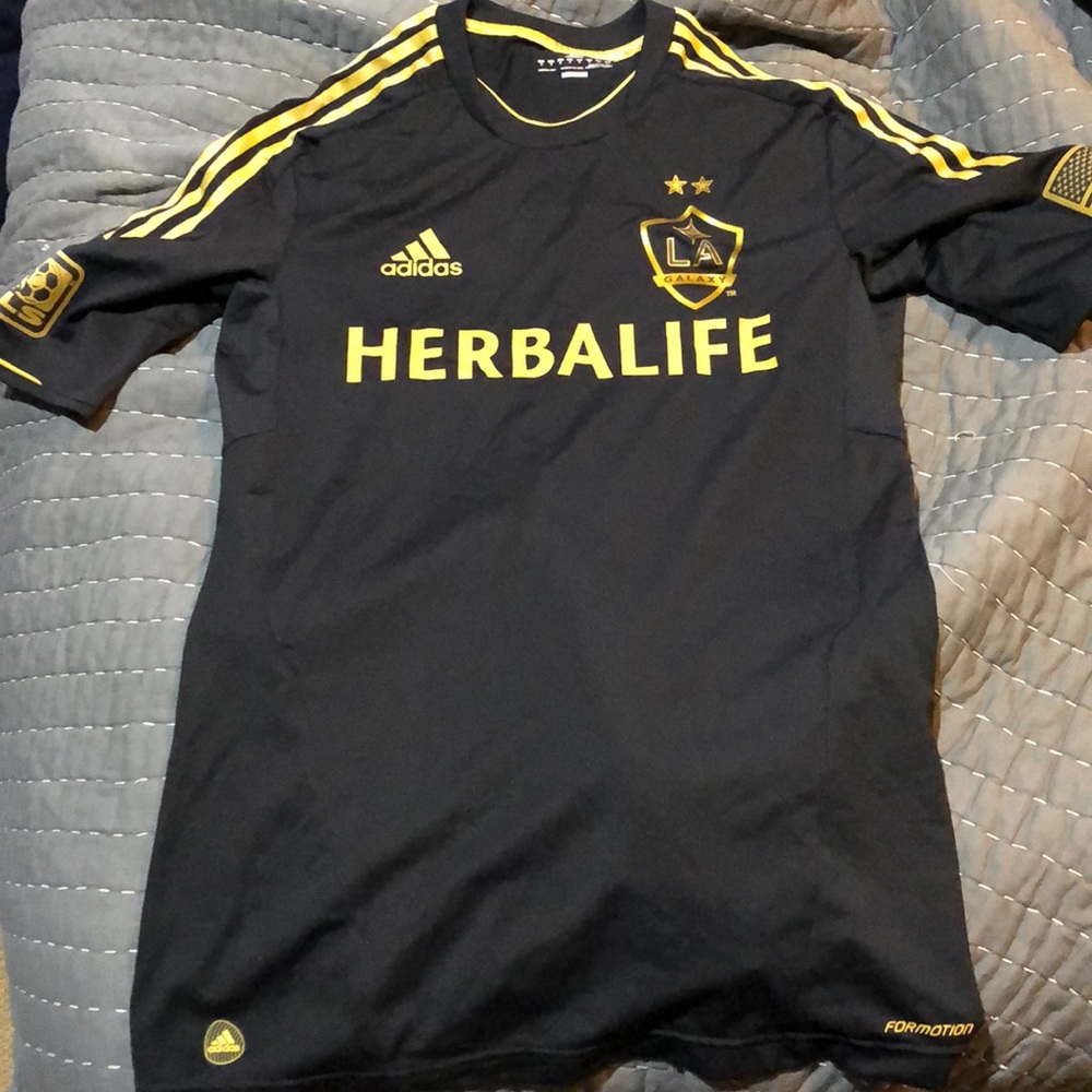 LA Galaxy soccer jersey size medium